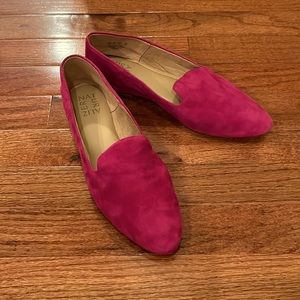 Genuine leather suede Naturalizer flat